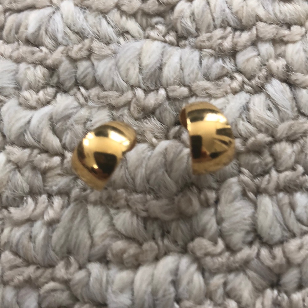 Costume gold small hoops